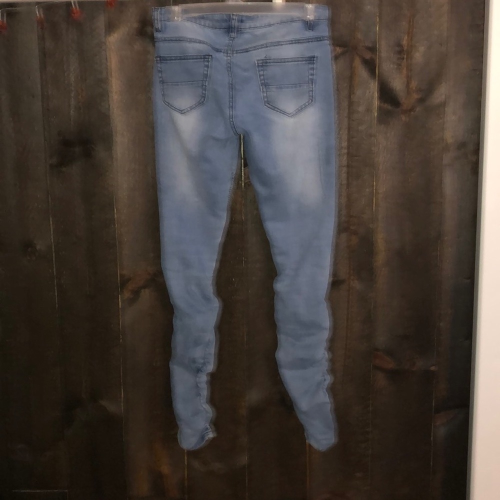 Blue ripped jeans - Picture 2 of 3